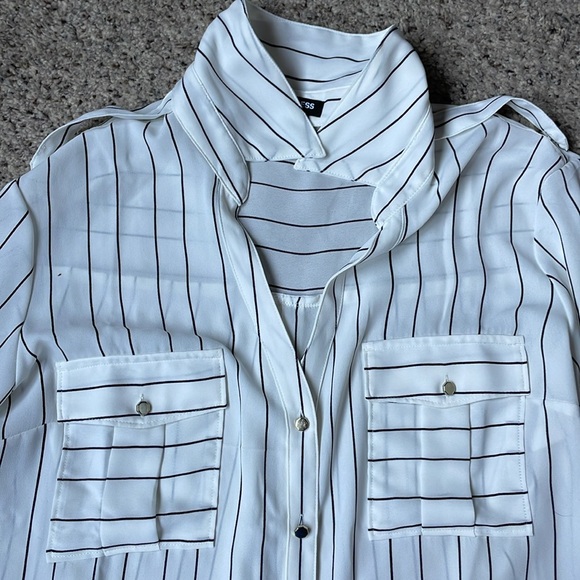 Blouse - Picture 2 of 2